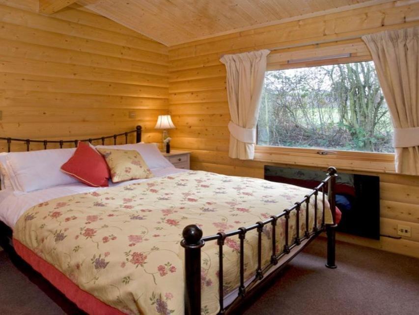 Cherbridge Lodges - Riverside Lodges, Short Lets Оксфорд Номер фото