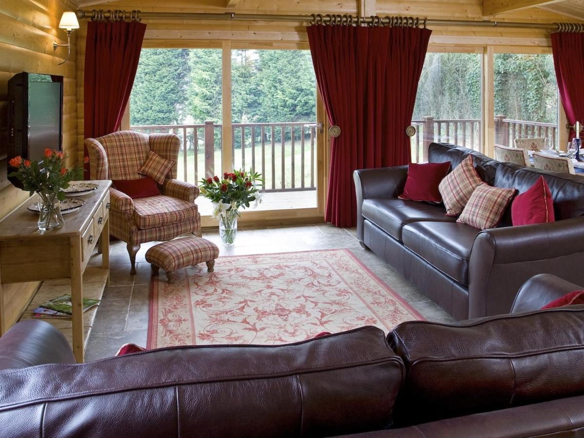 Cherbridge Lodges - Riverside Lodges, Short Lets Оксфорд Номер фото
